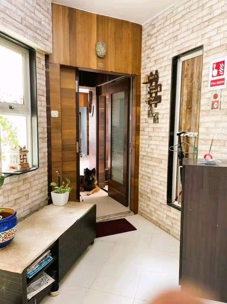 WhatsApp-Image-2025-03-31-at-11.53.02-AM